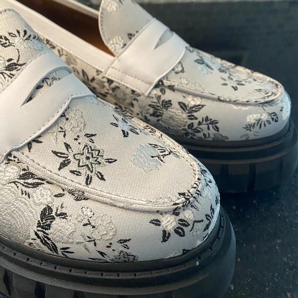 Taft Women’s Flora Loafer in Eden Blanc - NWOT Size 42 - Picture 4 of 11